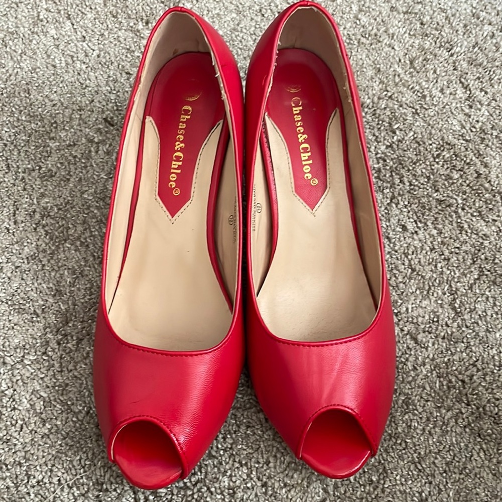 Chase & Chloe Red Pump - Women- smoke free home